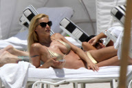 Michelle Hunziker : Sexy in Miami