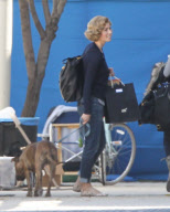 EXCLUSIVE - FIRST-PIX Jessica Biel "wigs out" on the set of 'Hitchcock