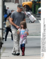 CPE/Jon Stewart takes care of his daughter - New York