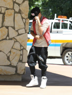 EXCLUSIVE Justin Bieber takes his chrome-wrapped Fisker Karma to La Paz