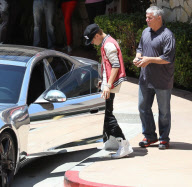 EXCLUSIVE Justin Bieber takes his chrome-wrapped Fisker Karma to La Paz - Part 2