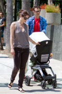 Johnny Knoxville has his hands full at the Farmers Market