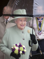 Queen watches Scout parade