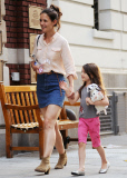 Katie Holmes and Suri Cruise Go for a Stroll in Chelsea