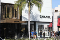 Drew Barrymore and Cameron Diaz get fitted at Chanel for Drew's upcoming Wedding