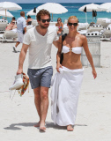 Michelle Hunziker And Tomaso Trussardi Enjoying A Day At The Beach In Miami