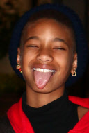*EXCLUSIVE* Willow Smith cozies up with some books at Barnes and Noble