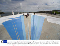 The Crevasse 3D street art by Edgar Mueller, Dun Laoghaire, Ireland - Aug 2008