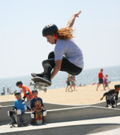 Shaun White Filming A Skate Video In Venice Beach