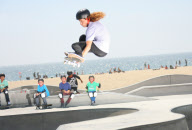Shaun White Filming A Skate Video In Venice Beach
