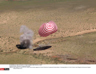CHINE: Shenzhou-9 spacecraft landed