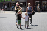 Gwen Stefani hangs with her boys at Universal Studios