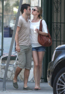 EXCLUSIVE... Exclusive: Emily VanCamp And Josh Bowman Share A Kiss After Brunch