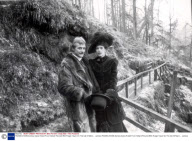 Pkt3060-210099 Actress Sylvia Kristel From Holland Pictured With Rutger Hauer On The Isle Of Mann. ...actress