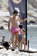 El futbolista italiano Andrea Pirlo disfruta de unas vacaciones familiares en Ibiza.