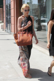 Carey Mulligan goes to Anastasia salon in Beverly Hills
