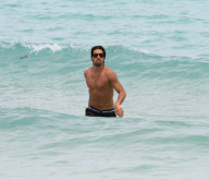 Real Madrid star Sami Khadira and his German model girlfriend Lena Gercke are all over each other while frolicking on the beach in Miami
In This Album: Bikes, Real-Madrid, Lena Gercke 