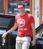 EXCLUSIVE Johnny Knoxville says say no to drugs!