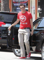 EXCLUSIVE Johnny Knoxville says say no to drugs!