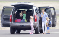 Exclusive... Julia Roberts And Family Arriving In Hawaii