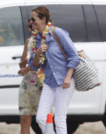 Exclusive... Julia Roberts And Family Arriving In Hawaii