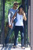 *EXCLUSIVE* Kellan Lutz and Sharni Vinson go Apartment Hunting [NO Canada, Germany, Austria]