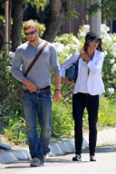 *EXCLUSIVE* Kellan Lutz and Sharni Vinson go Apartment Hunting [NO Canada, Germany, Austria]