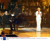 'SUNDAY NIGHT CLASSICS' TV SHOW AT THE BRAVARIA FILMSTUDIO, MUNICH, GERMANY - 06 SEP 2004