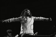 2012 - Marley - Movie Set
