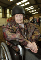 Elsie Freakley hoch zu Ross