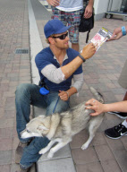 Kellan Lutz Takes A Break From Comic-Con With His Dog