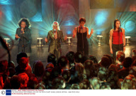 THE SPICE GIRLS PERFORMING LIVE FOR THE PEPSI CHART SHOW, LONDON, BRITAIN - 1998