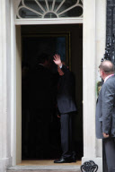 Putin visits Cameron at Downing Street
