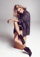 La modelo britÃ¡nica Kate Moss protagoniza el catÃ¡logo de la colecciÃ³n OtoÃ±o 2012 de la firma barcelonesa Mango.
