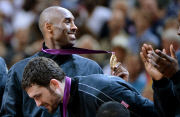 US Dream team wins basketball gold