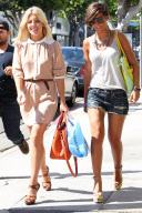 The Saturdays Mollie King and Frankie Sandford Have Lunch at The Newsroom