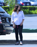 A Very Pregnant Drew Barrymore And Will Kopelman Leave The Doctors