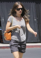 Rachel Bilson sticks with greytones for a casual lunch