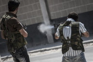 Battle for control of Aleppo continues