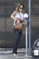 Olivia Wilde keeps it simple