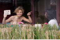 Super skinny '90210' actress ANNALYNNE MCCORD stays thin with salad diet
