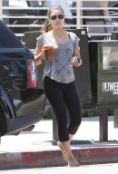 EXCLUSIVE Mila Kunis gets Starbucks with bad acne NO MAKEUP