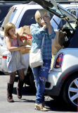 Patricia Arquette Gets Groceries With Daughter Harlow