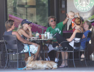 Rod Stewart and his family have coffee at Starbucks - Part 2