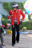 A Michael Jackson Look-A-Like visits the King of Pop on his 54th Birthday 