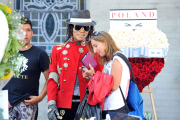 A Michael Jackson Look-A-Like visits the King of Pop on his 54th Birthday 