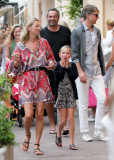 Kate Moss best friend attack a photographer in Saint Tropez