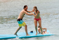 Exclusive... Peter Facinelli And Daughters Enjoy A Day At The Beach NO INTERNET USE WITHOUT PRIOR AGREEMENT
