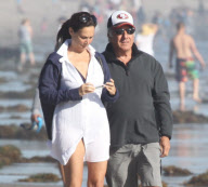 EXCLUSIVE Dustin Hoffman and wife on the beach