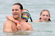 Exclusive... Peter Facinelli Gives His Girls A Memorable Hawaiian Vacation